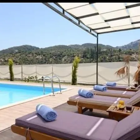 Marvelous With Private Pool And Jacuzzi In Kas, Antalya 度假居 *